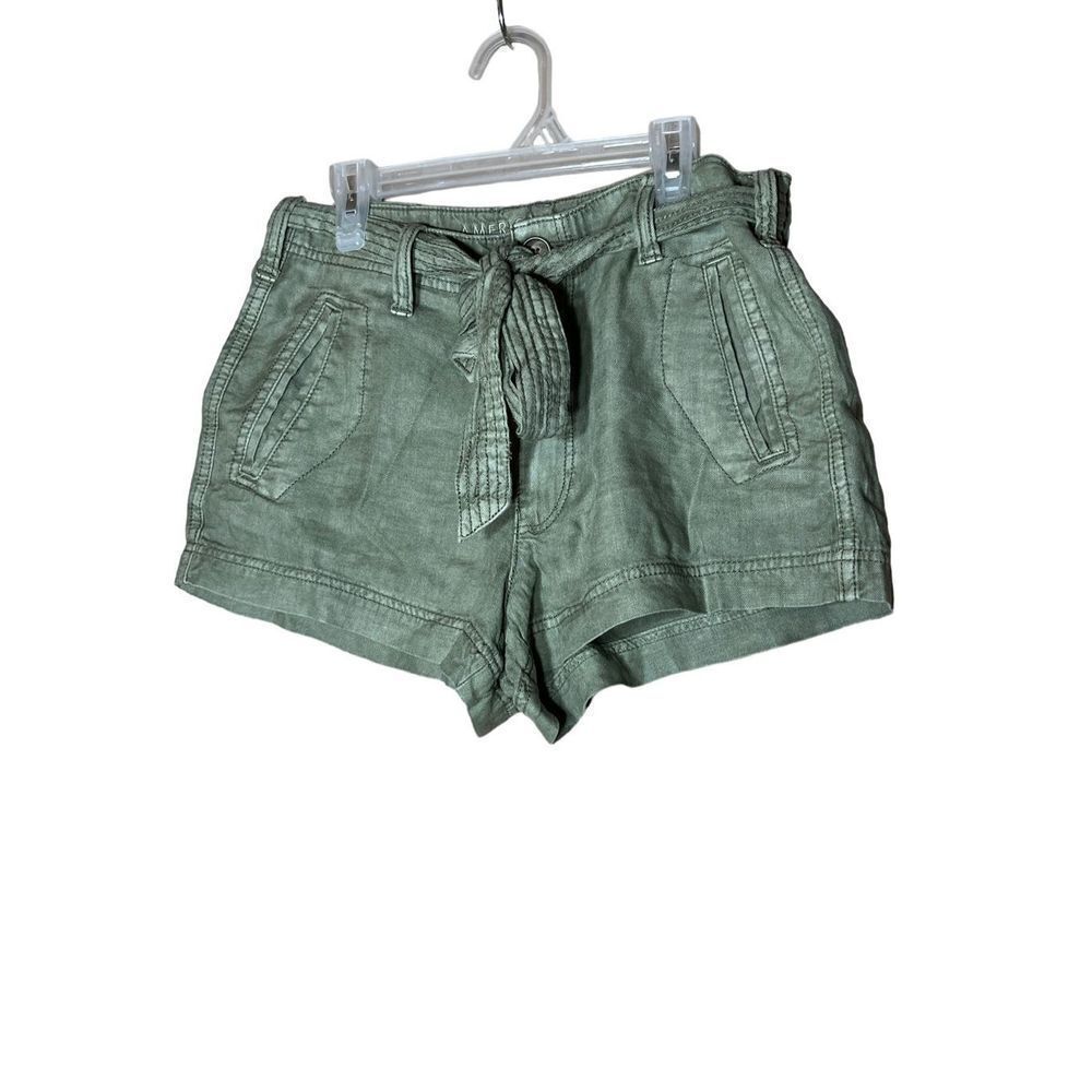 American Eagle Shorts With Belt Size 6‎